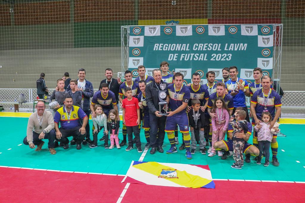 MUNICÍPIO DE SÃO JOÃO DO SUL É CAMPEÃO DO REGIONAL CRESOL LAVM DE FUTSAL 2023