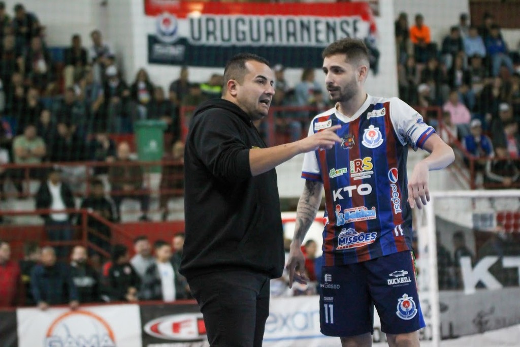 Fernanda Malfussi - Técnico Fabinho Gomes deu padrão à equipe desde sua estreia na Liga Gaúcha de Futsal.