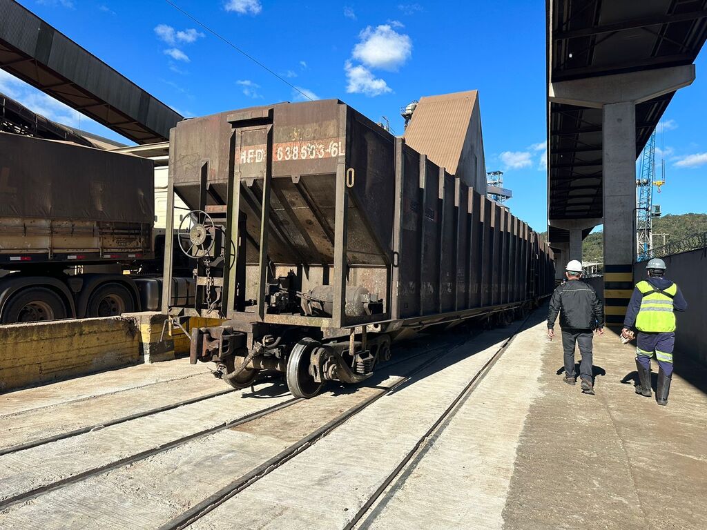 Concluída revitalização da malha ferroviária no Porto de São Francisco do Sul