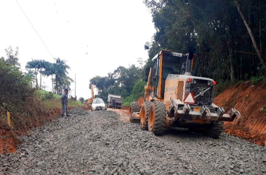 Estrada Arataca fechada por dois dias para obras de melhoria na via