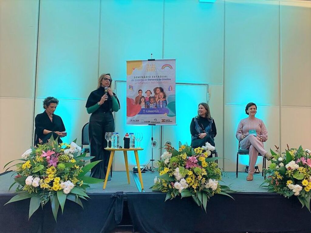 DIRETORIA DE ASSISTÊNCIA SOCIAL PARTICIPA DE SEMINÁRIO ESTADUAL SOBRE MEDIDAS SOCIOEDUCATIVAS E GARANTIAS DE DIREITOS