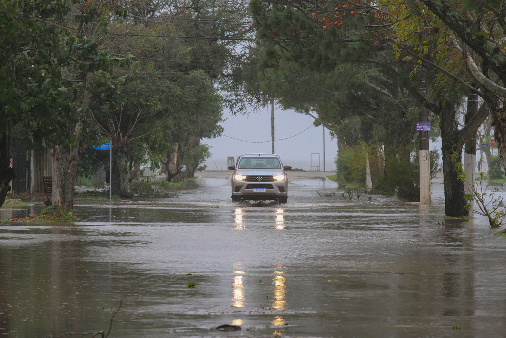 Prefeitura de Pelotas decreta emergência por conta do ciclone