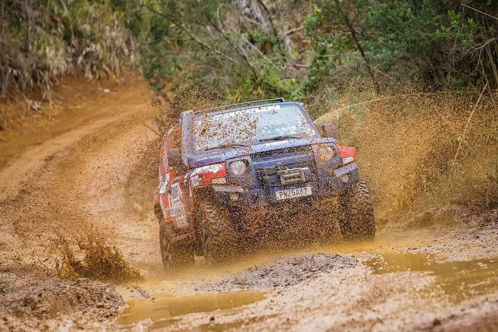 Hora de 'cair no trecho' para os competidores do rally