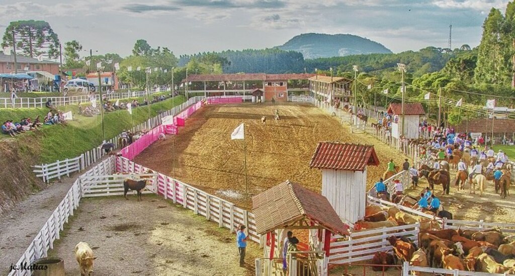 Município comemora aniversário com festa
