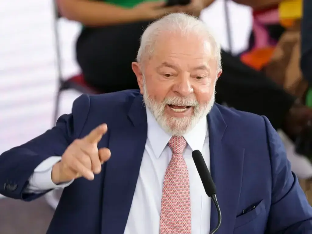 Lula deve anunciar um novo decreto para controle de armas nesta sexta-feira