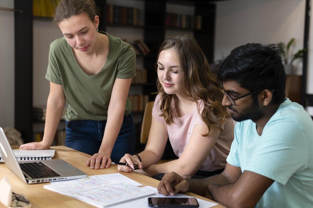 Instituto Proa oferece capacitação gratuita para jovens