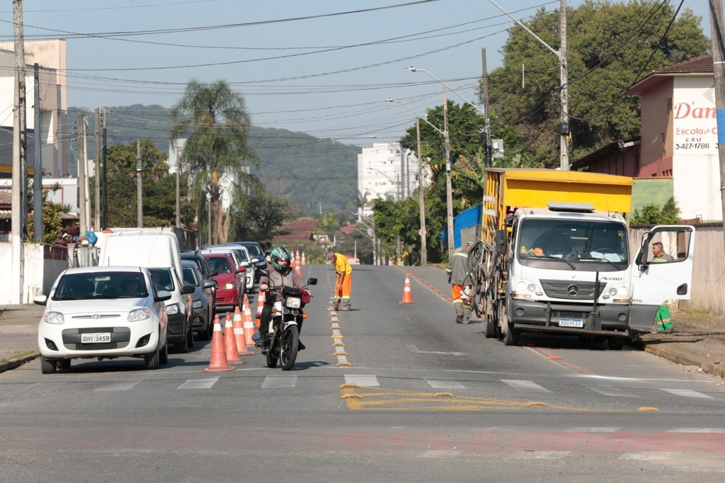 Prefeitura de Joinville inicia instalação de bolsões para motos