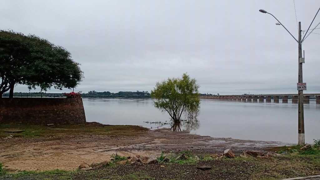 Rio Uruguai retorna ao nível normal e famílias voltam para casa