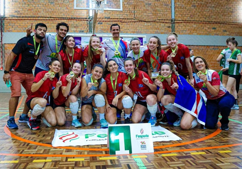 Guaraciaba é campeã no Vôlei Feminino dos Joguinhos Abertos de Santa Catarina