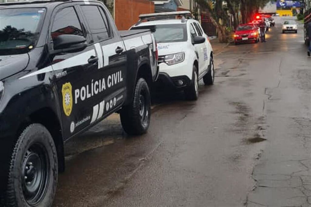 Polícia Civil deflagra operação contra furto e roubo de celulares e fios em Santa Maria
