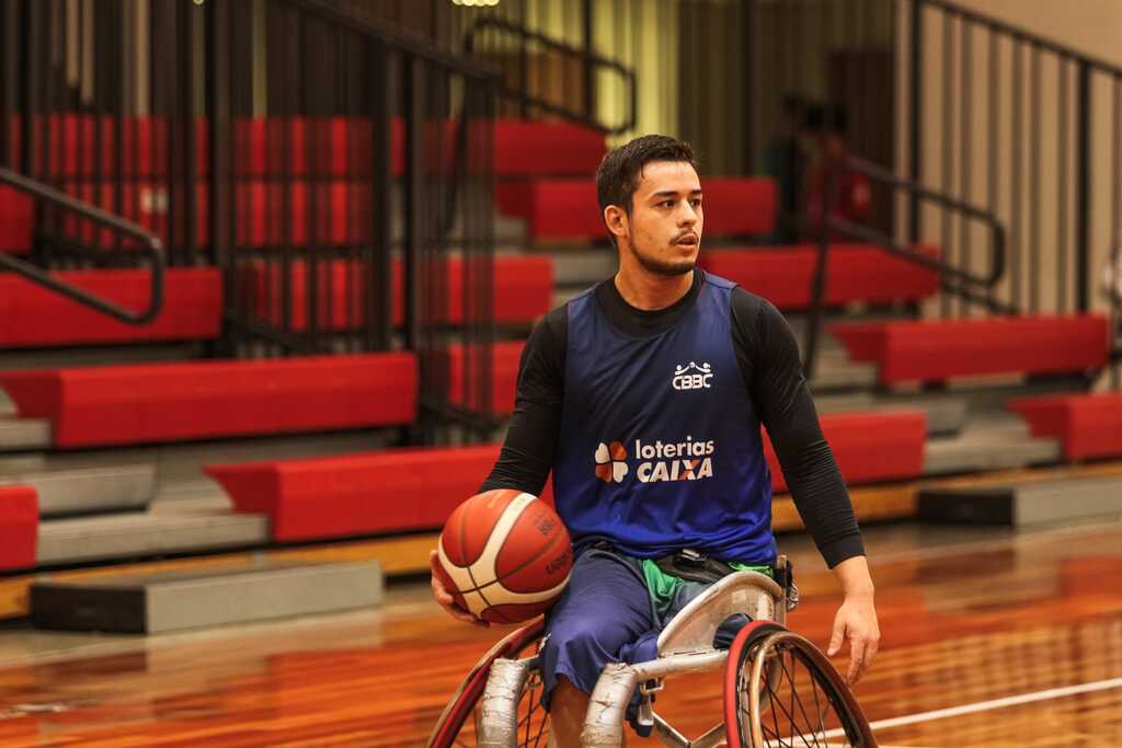 Basquete em cadeira de rodas busca vaga no Parapan