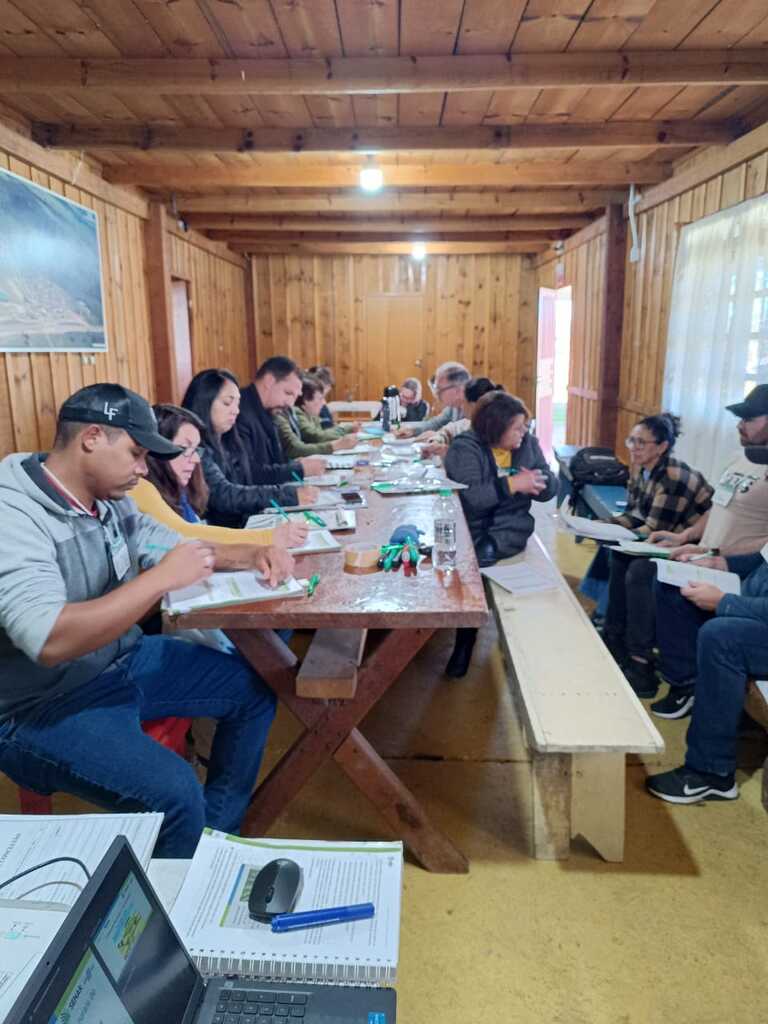 SENAR/SC, Capitania dos Portos e parceiros oferecem formações para maricultores e pescadores