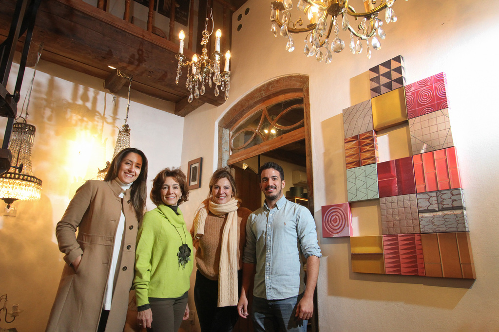Foto: Carlos Queiroz - DP - Amadeu Silva abre espaço para a produção em arte contemporânea e local no novo antiquário