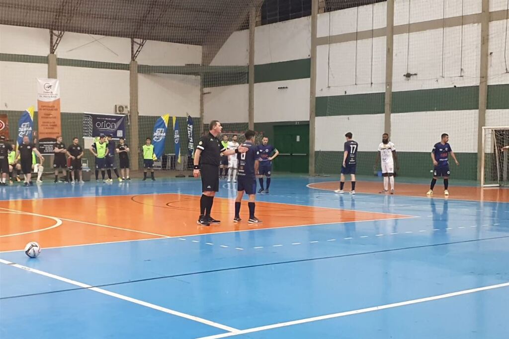 UFSM recebe o Riograndense de Rio Grande pela Série Ouro de Futsal