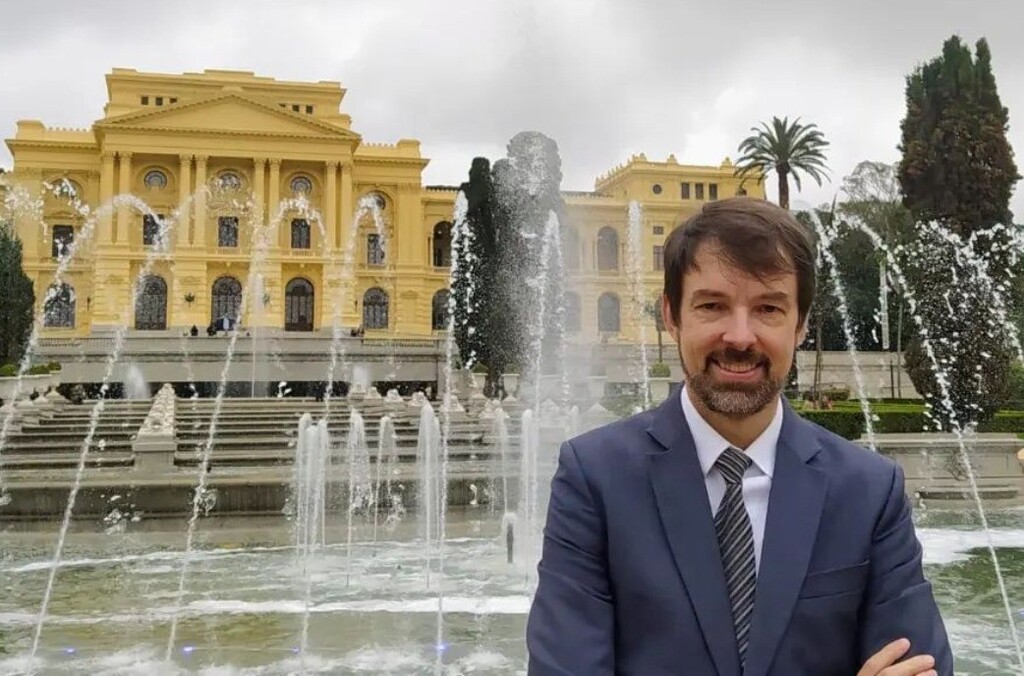 O Brasil passou por uma exaustão ideológica, diz Schüler