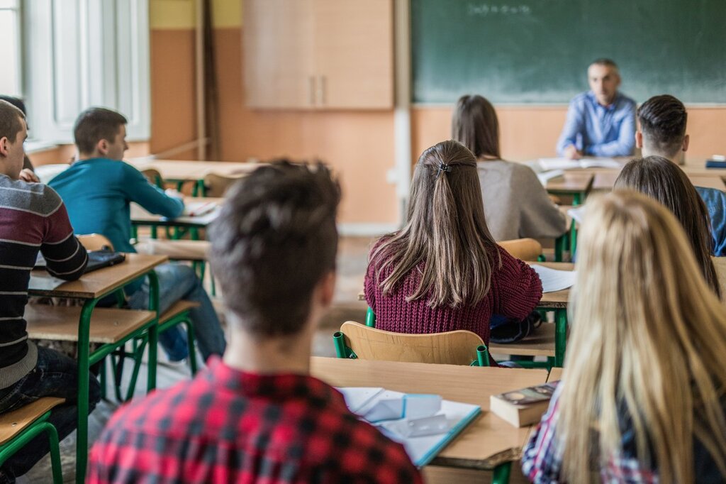 Governo institui Programa Escola em Tempo Integral