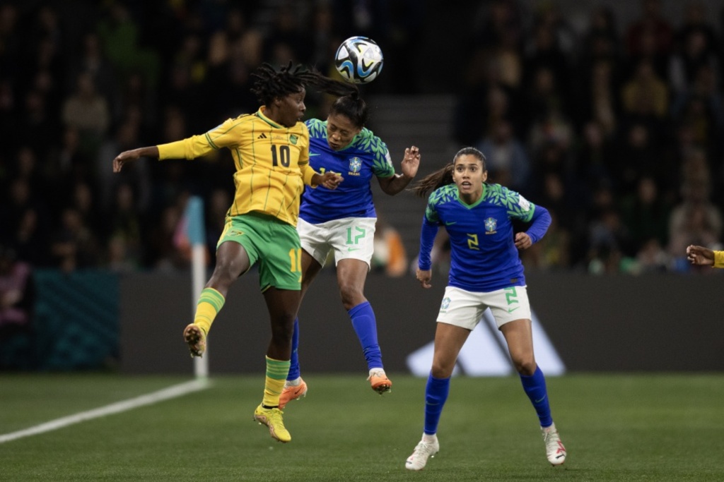 Brasil empata com a Jamaica e está fora do Mundial