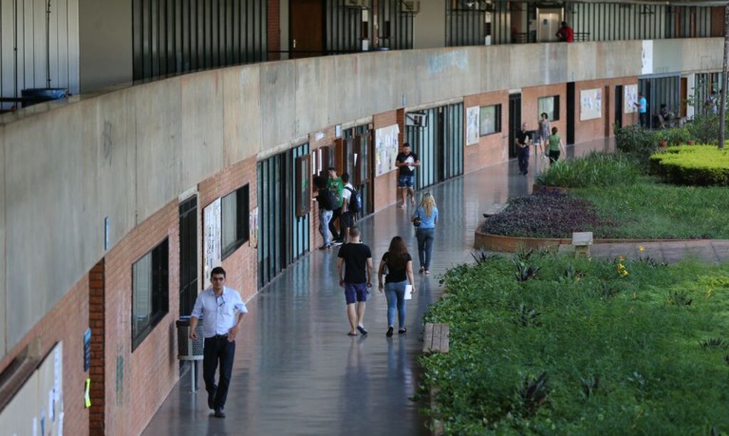 Universidades federais terão mais professores e técnicos