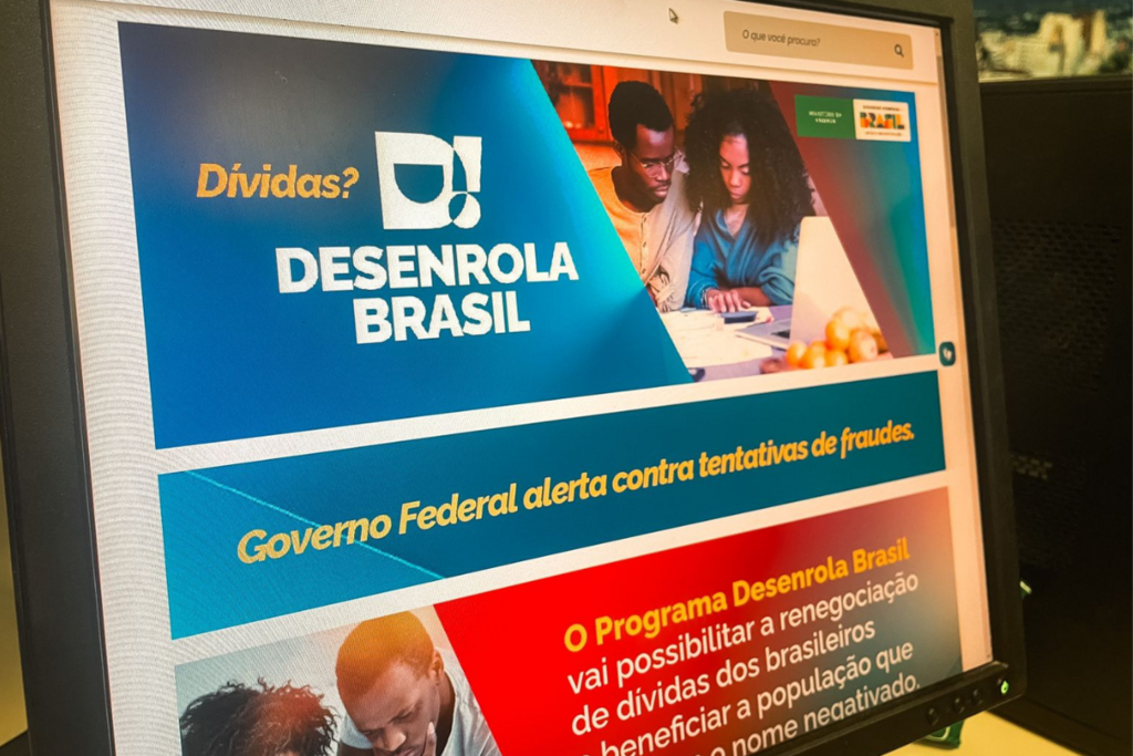 Estudo aponta mais de 1 mil anúncios falsos sobre o programa Desenrola Brasil