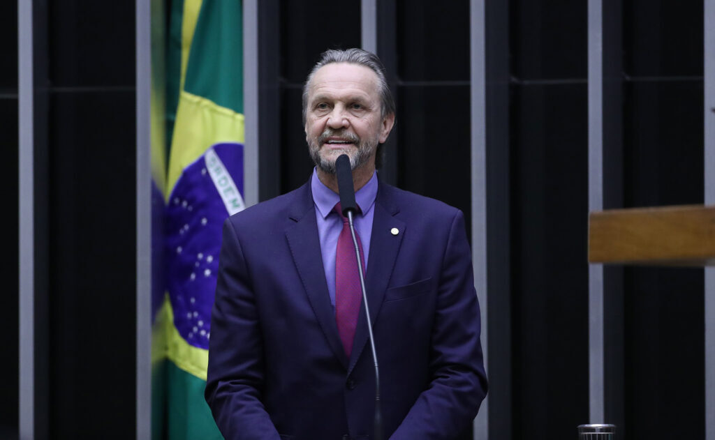 Deputado Pedro Uczai retoma trabalhos na Câmara dos Deputados