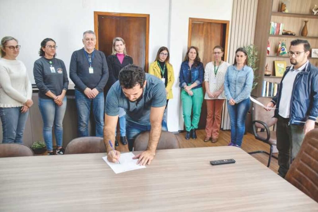 CMDCA de Apiúna firma parcerias para celebrar o Mês da Primeira Infância