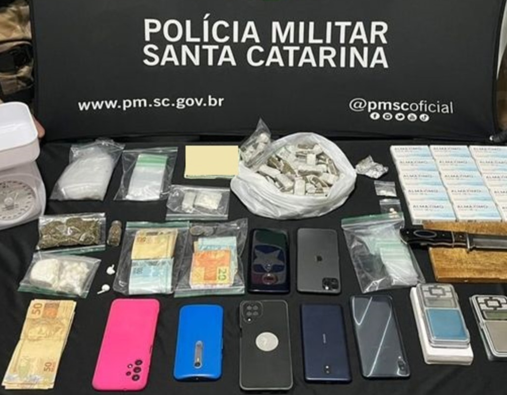 Polícia Militar efetua prisões por tráfico de drogas e associação para o tráfico