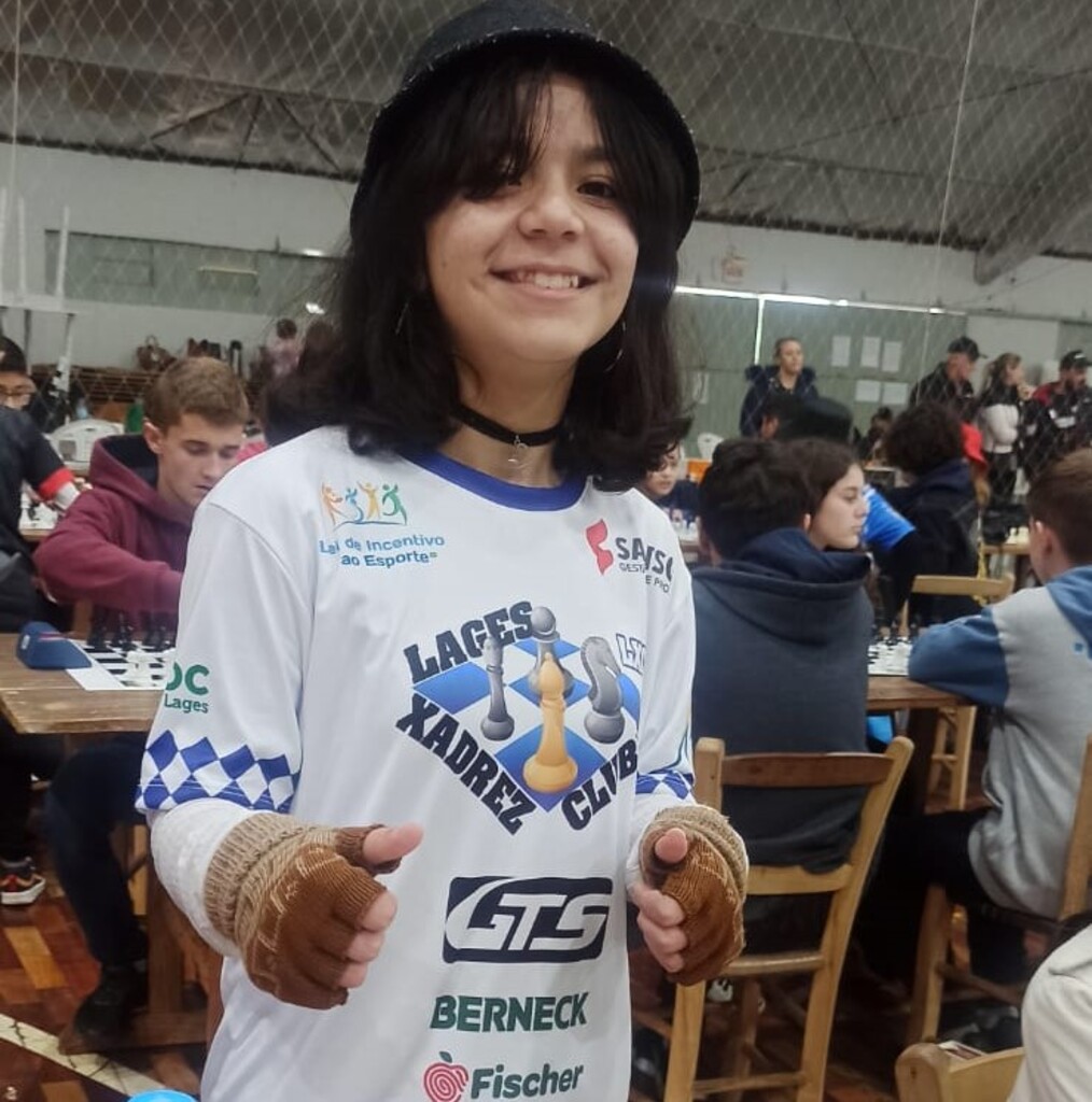 Atletas lageanos participam de etapa estadual dos Jesc, de 12 a 14 anos, em Criciúma