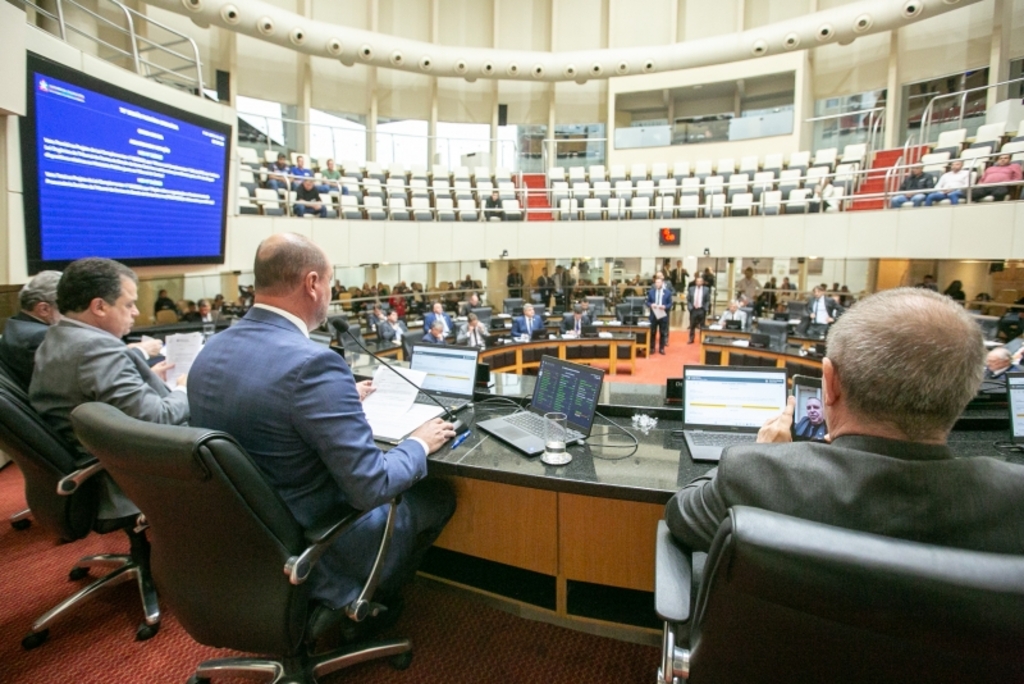 Projeto sobre transferências especiais segue para sanção do governador