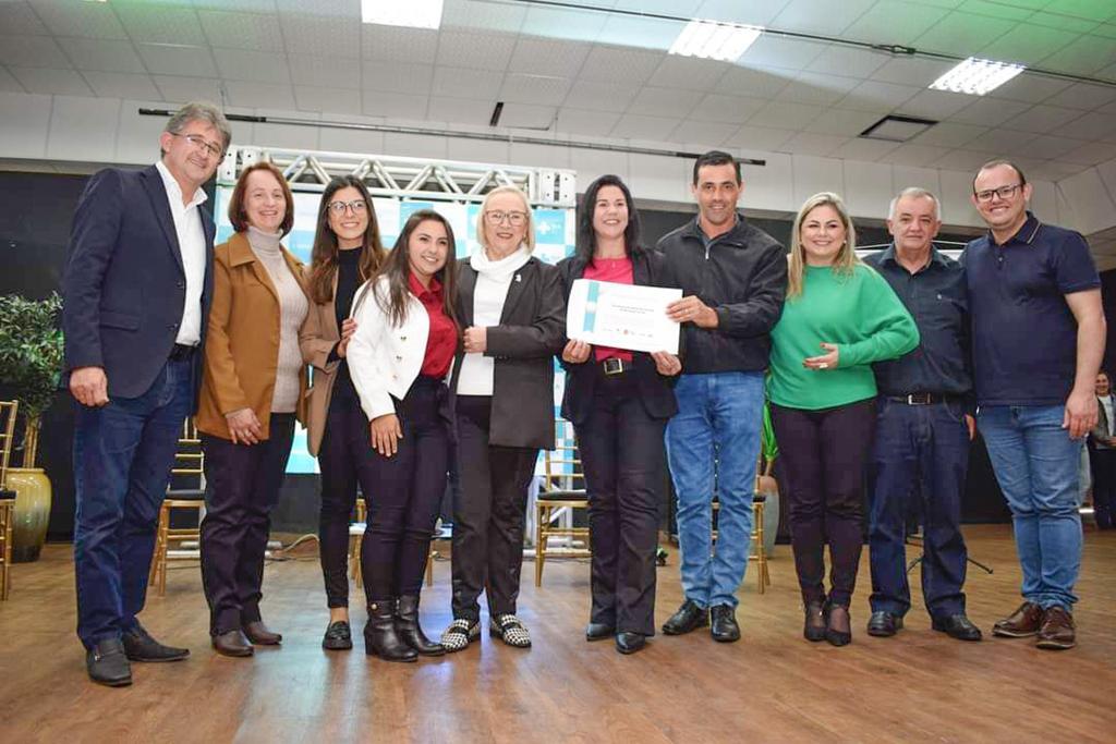MORRINHOS DO SUL RECEBE SELO PRATA UBS AMIGA DO IDOSO