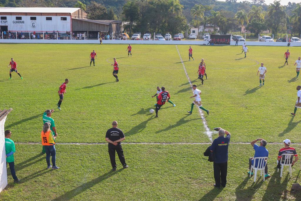 PRIMEIROS JOGOS DAS SEMIFINAIS DO CAMPEONATO 
MUNICIPAL DE FUTEBOL DE TORRES