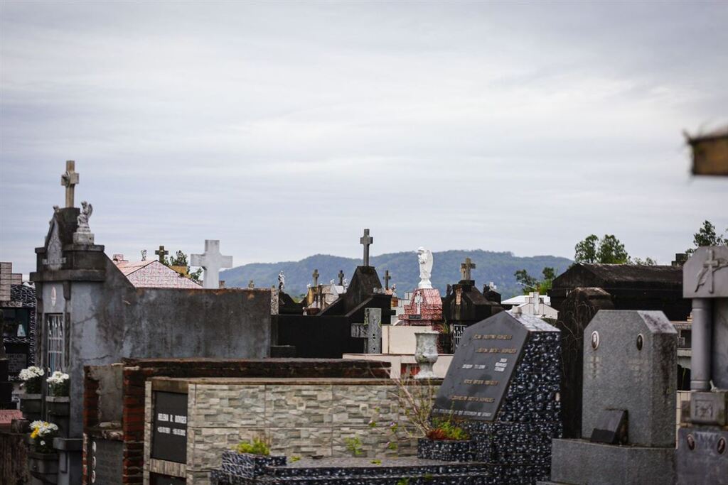 Veja como será o funcionamento dos cemitérios de Santa Maria no Dia dos Pais