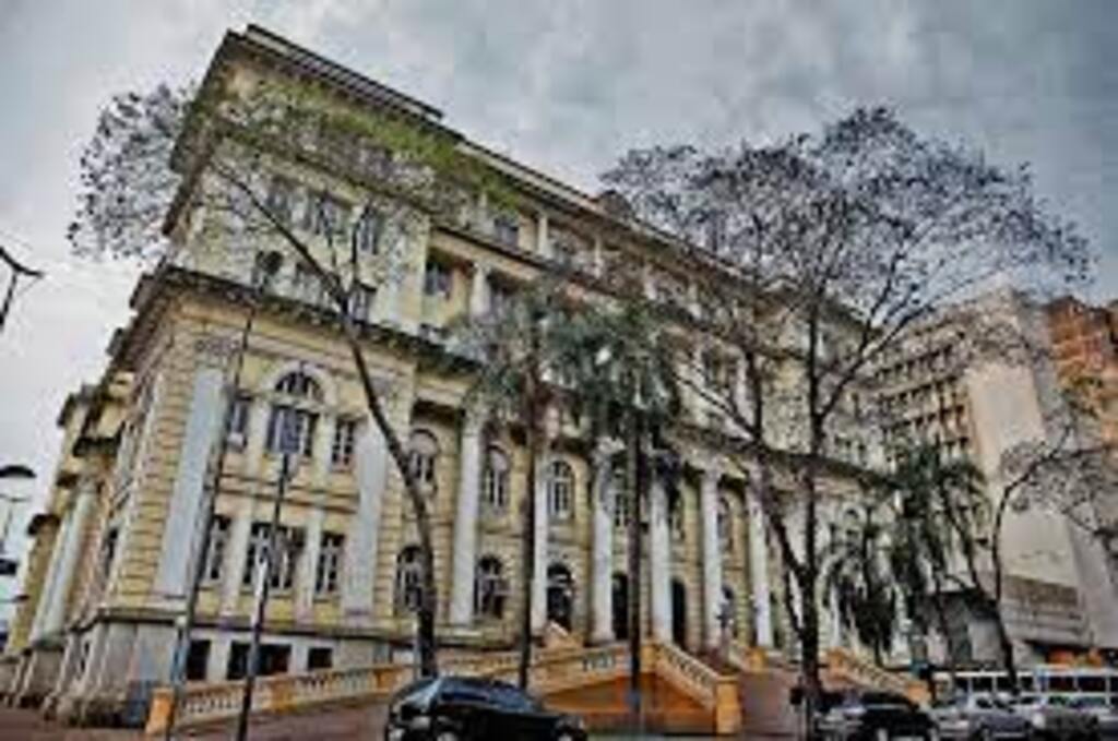 Reformas em escolas estaduais estão entre as licitações da semana de 14 a 18 de agosto