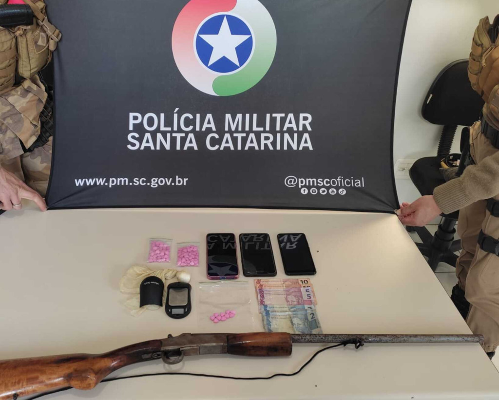 Ocorrência envolvendo tráfico de drogas e porte ilegal de arma de fogo é registrada em São Miguel do Oeste