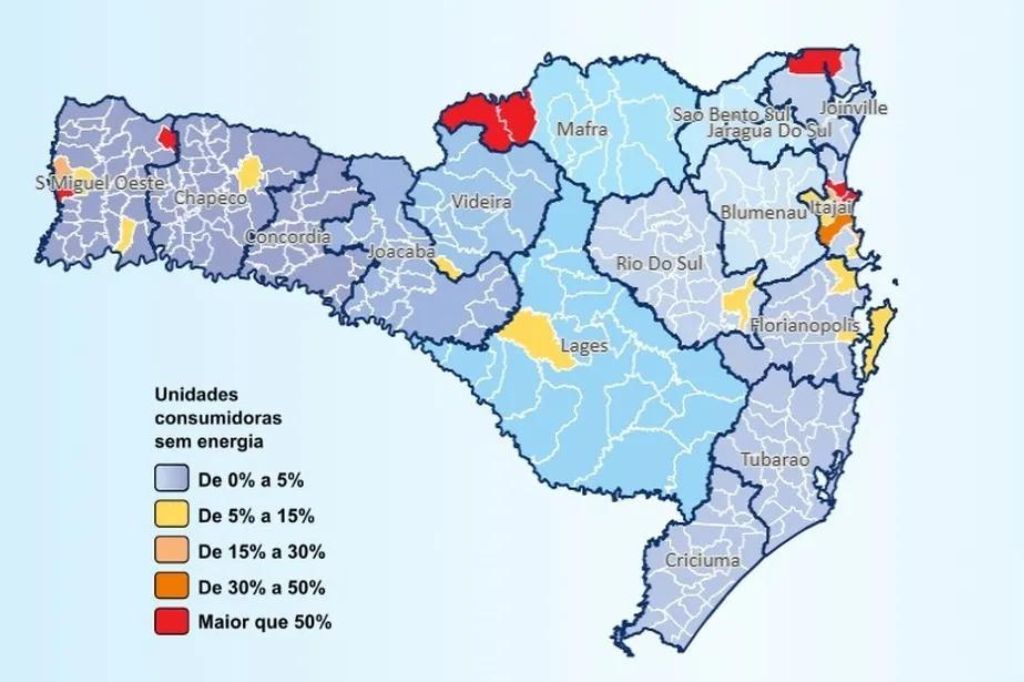  - Monitoramento online mostra número de cidades de SC sem energia elétrica às 9h52 — Foto: Celes/Divulgação