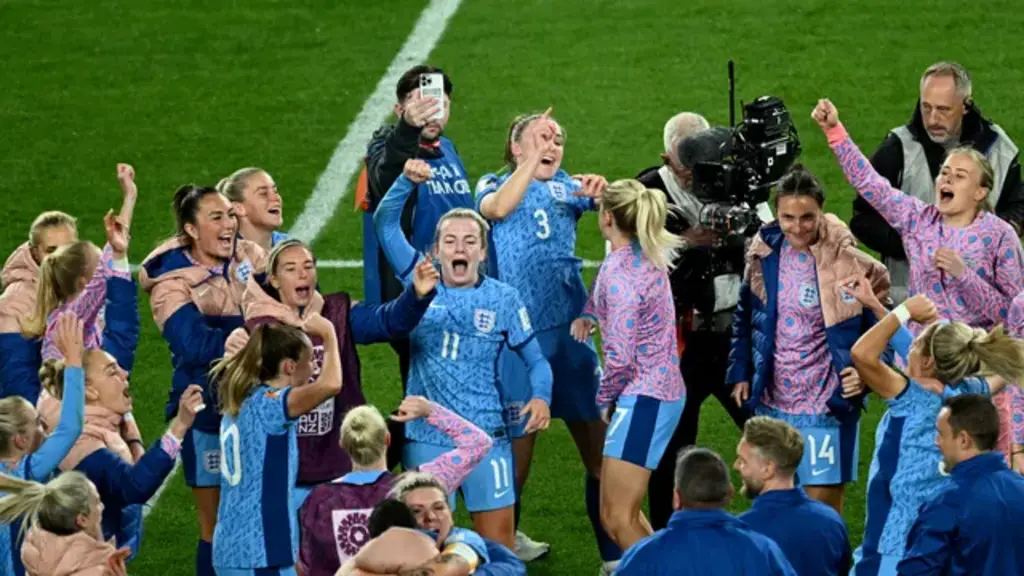 Inglaterra supera Sam Kerr, vence Austrália e está na final da Copa pela primeira vez