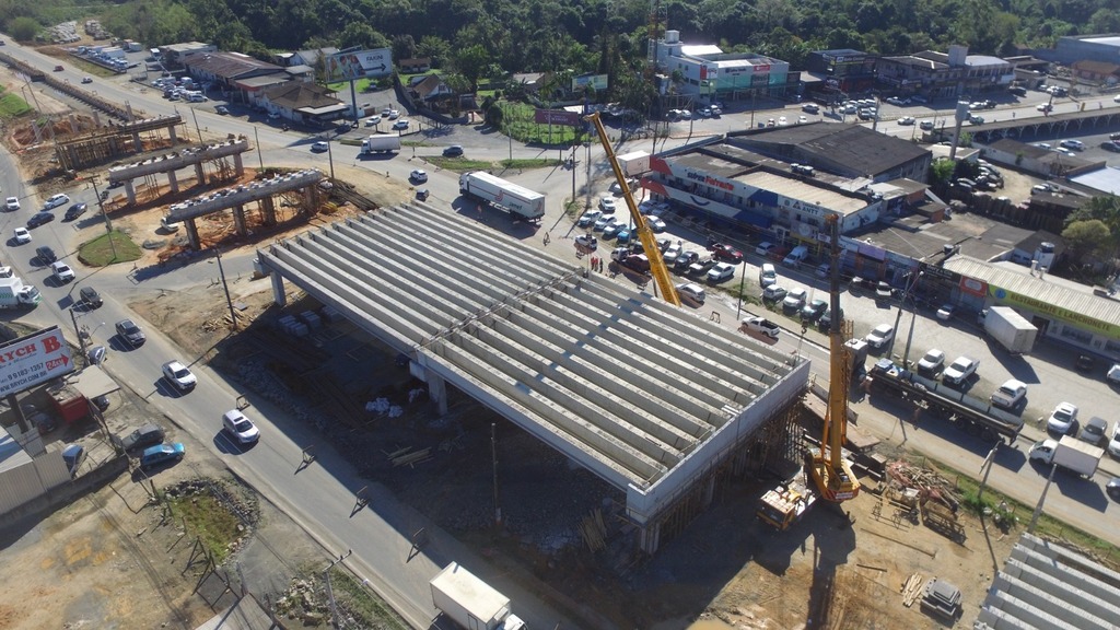 Obra faz parte da duplicação da rodovia no aguardado Lote 3, em Blumenau