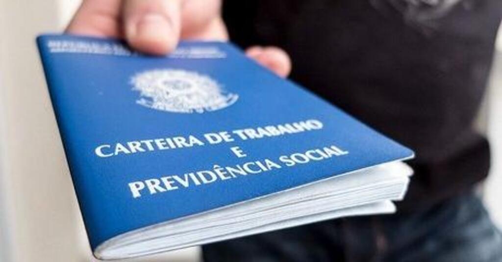 Desemprego cai em SC e Estado mantém maior taxa de trabalhadores com carteira assinada do país