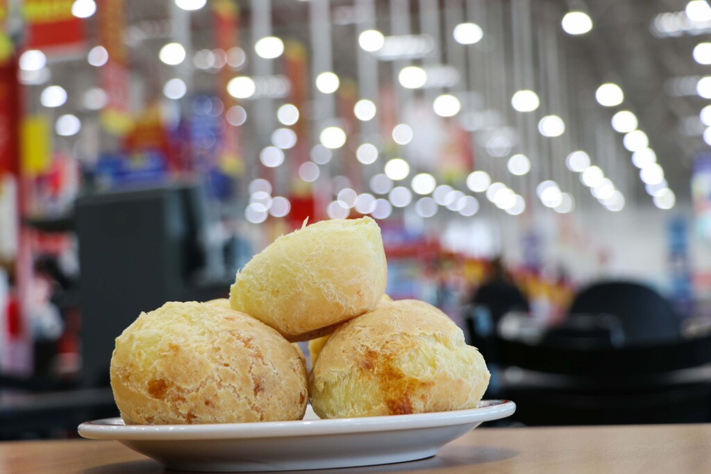 Dia do Pão de Queijo: sabor e tradição na mesa dos brasileiros