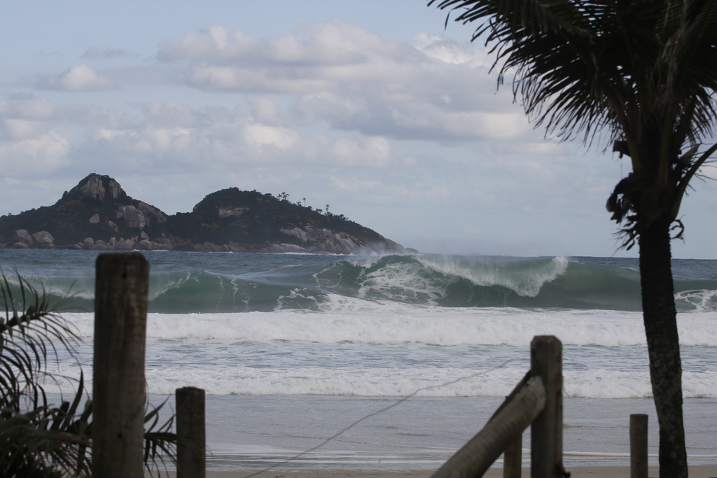 Ciclone extratropical alerta para temporais e ventos fortes em Santa Catarina