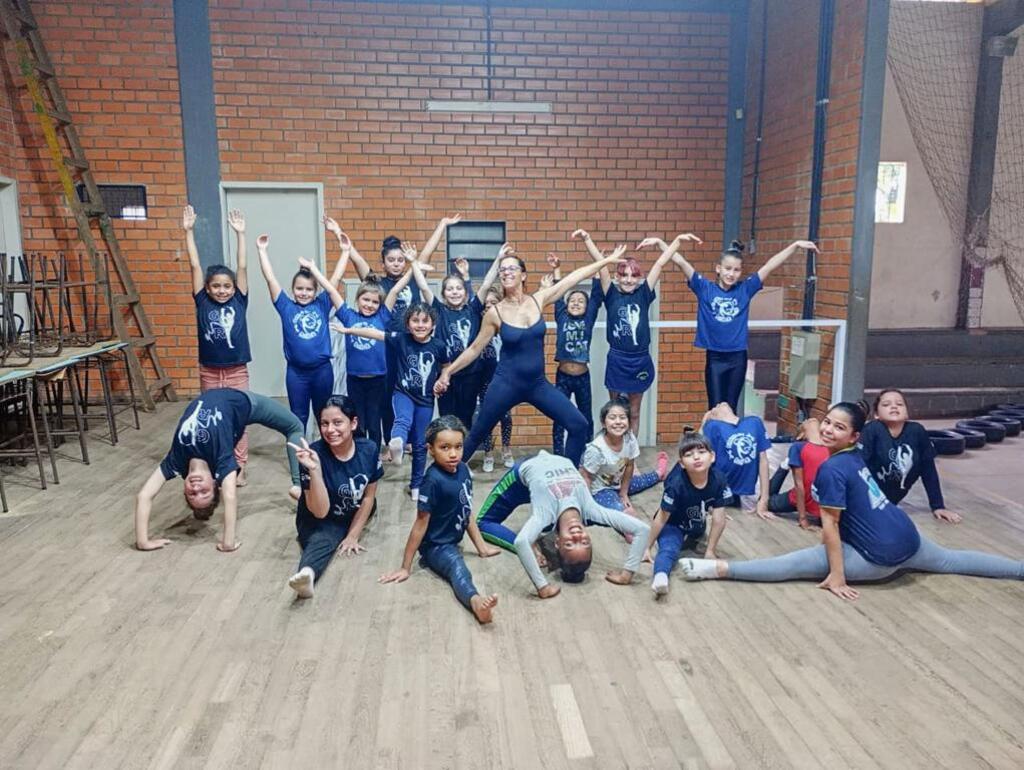 SECRETARIA MUNICIPAL DE EDUCAÇÃO LANÇA O PROJETO “DANÇA TAMBÉM EDUCA”