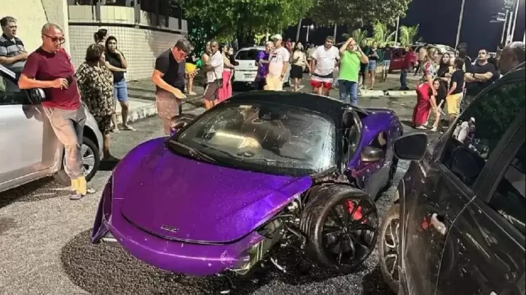 McLaren de fazendeiro destruída em segundos teve 'turbinada' de R$ 800 mil