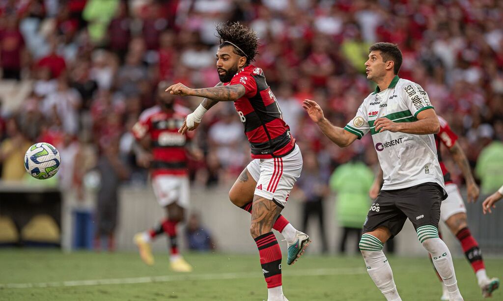 Brasileiro: Flamengo visita o Coritiba no Couto Pereira