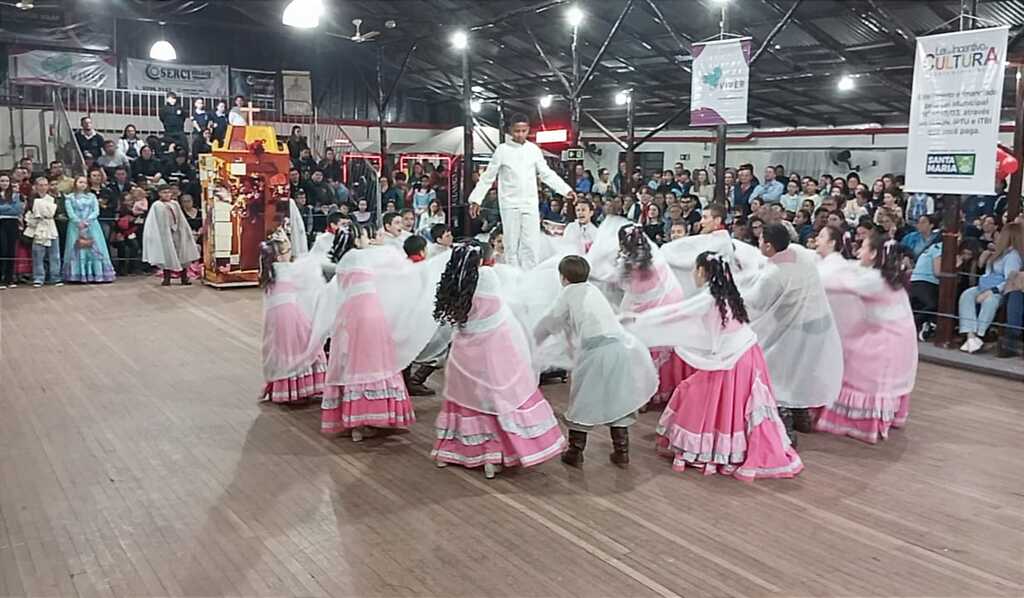 CTG'S DE SÃO GABRIEL PARTICIPAM DO FESTMIRIM EM SANTA MARIA.