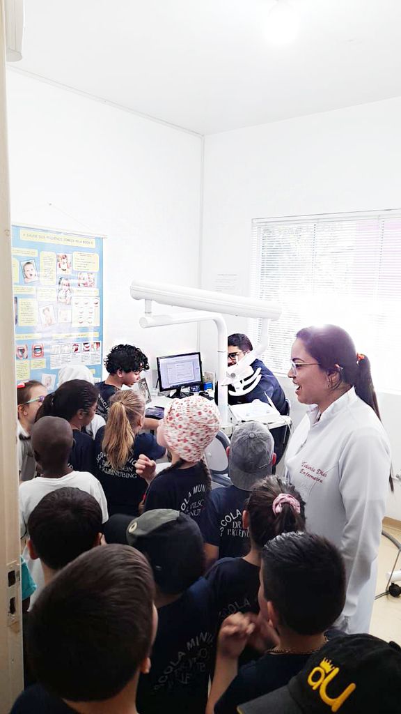 Secretaria da Saúde de Capinzal realiza atividade educativa com alunos da Escola Kleinübing
