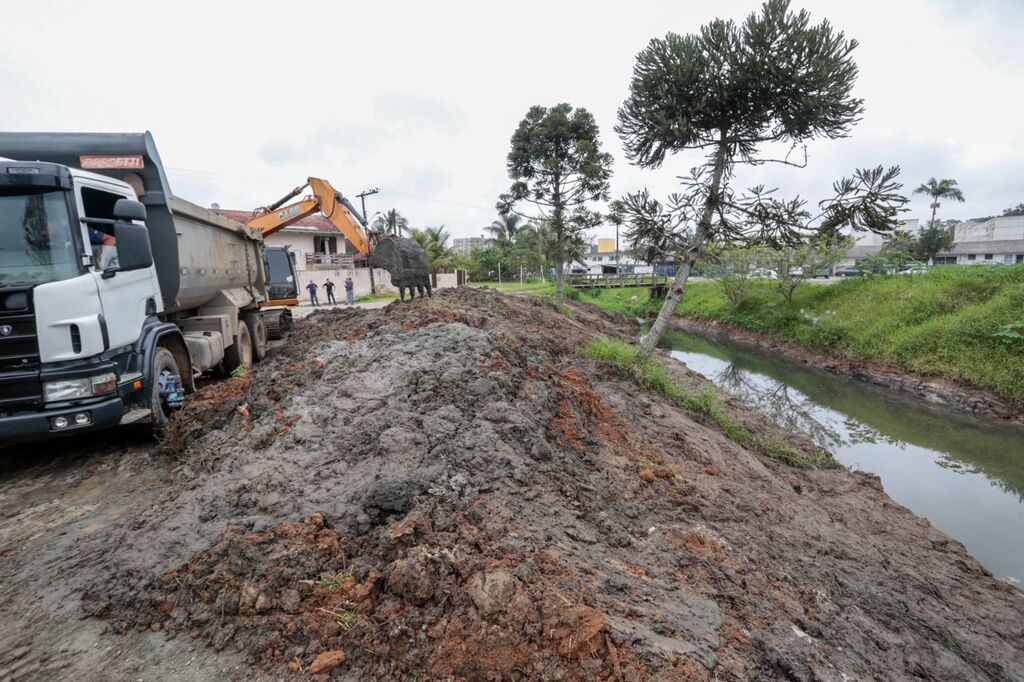 Rio Bucarein, na Zona Sul, será desassoreado