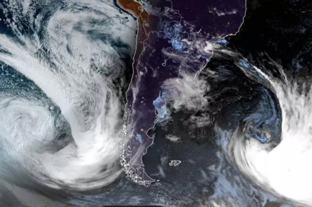  - Primavera promete ciclone, chuva, calor e muito mais – Foto: Reprodução/Zoom Earth