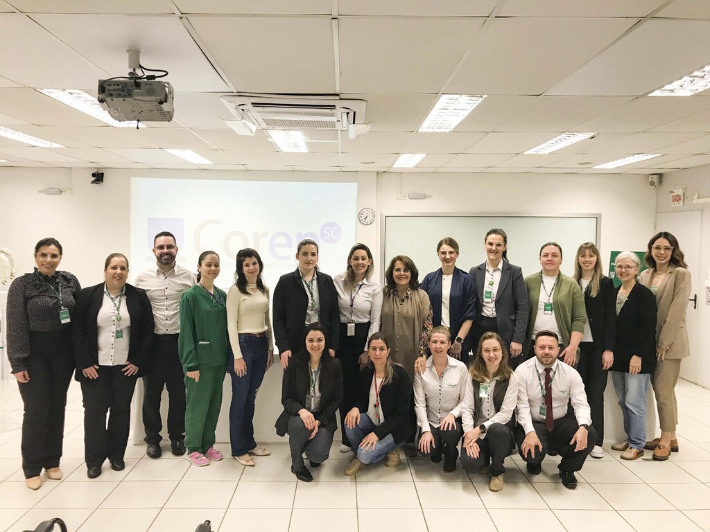  - Evento contou a participação de representantes do Coren/SC e da Unimed Chapecó.