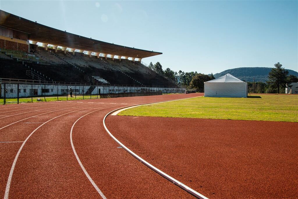 Com padrão olímpico, nova pista de atletismo da UFSM será inaugurada nesta sexta-feira
