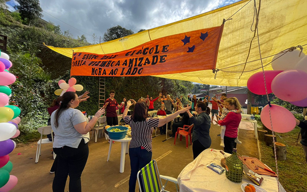 Domingo reuniu milhares de amigos em toda a região