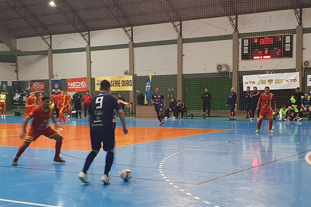 título imagem UFSM Futsal enfrenta o BGF pela Série Ouro neste sábado
